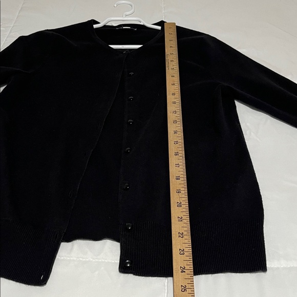 Croft & Barrow Women's Black Cardigan Sweater - Picture 2 of 6